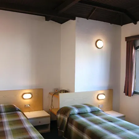Eden Hotel 3*